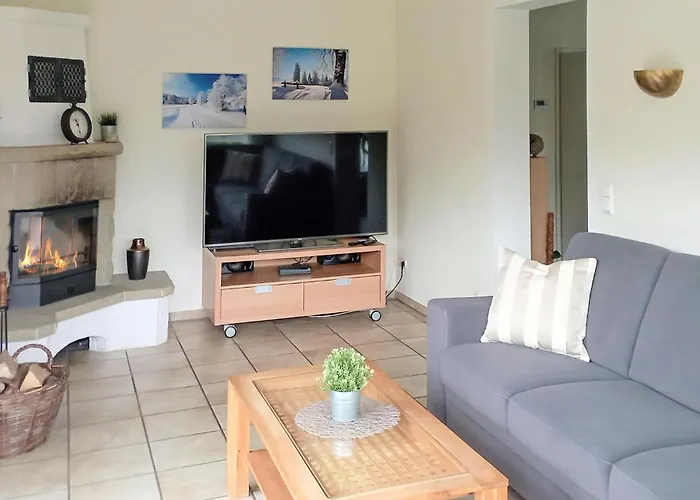 펜션 With Fireplace I Gunderath